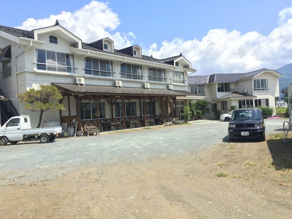 Village Sun Lake Kawaguchiko ฟูจิคาวากุจิโกะ ภายนอก รูปภาพ